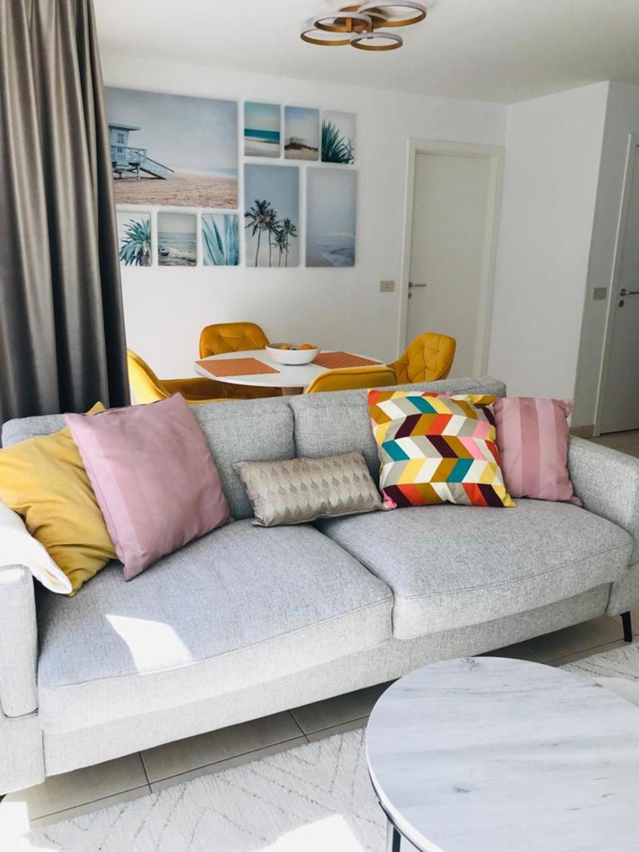 Urbanstay Suites - Beachfront Apartment In Knokke Ngoại thất bức ảnh